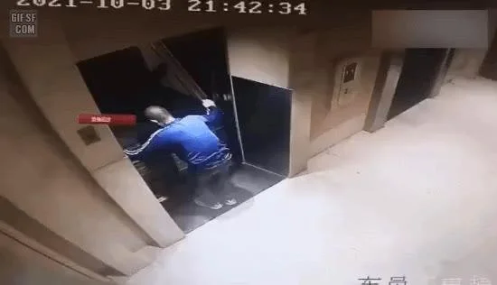 험))))엘리베이터 추락사고.gif